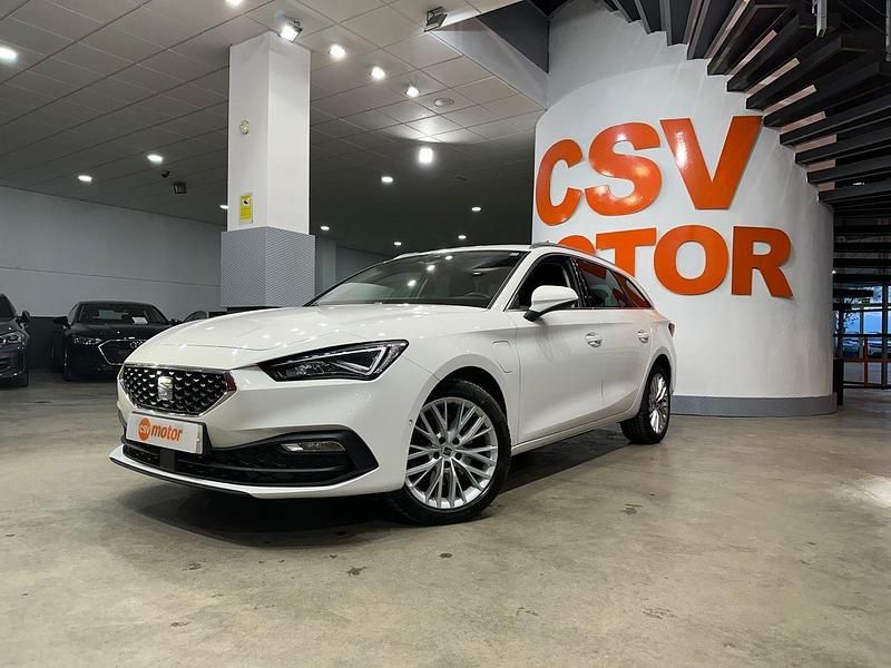 Usado Seat Leon XCELLENCE 207 CV (152 kW) 2022 Blanco Familiar