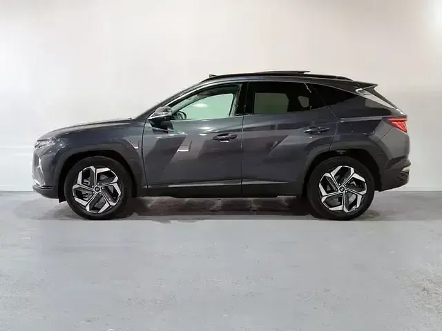 Usado Hyundai Tucson Style 230 CV (169 kW) 2023 Gris SUV