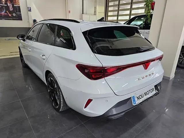 Usado Cupra Leon 150 HP (110 kW) 2024 Branco Carrinha