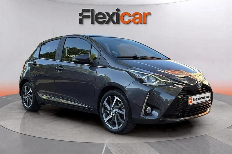 Negro Usado 2018 Toyota Yaris Hybrid Berlina | 14.490 € (Precio justo) - Imagen 1/4