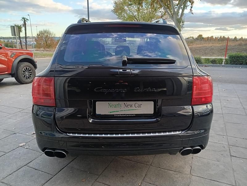 Usado Porsche Cayenne Turbo 450 CV (330 kW) 2005 Negro SUV