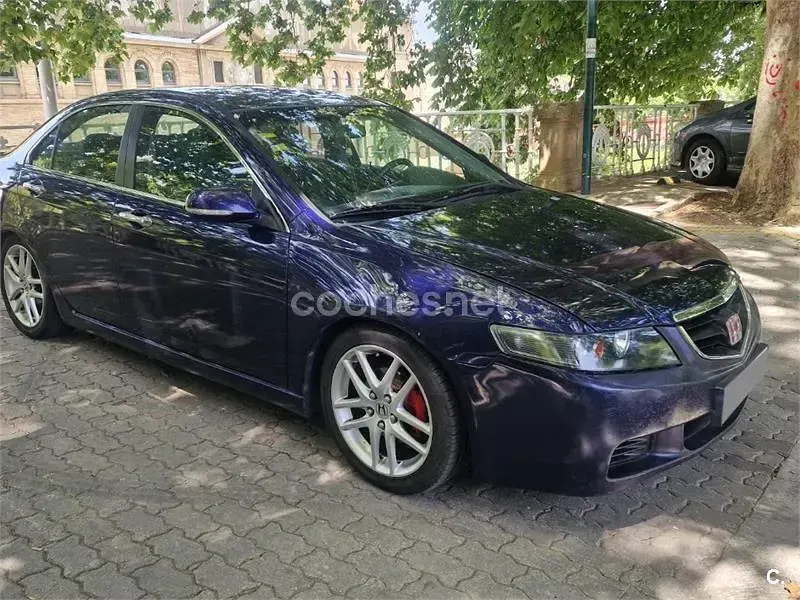 Usado Honda Accord Sport 155 CV (114 kW) 2003 Violeta / lila Berlina