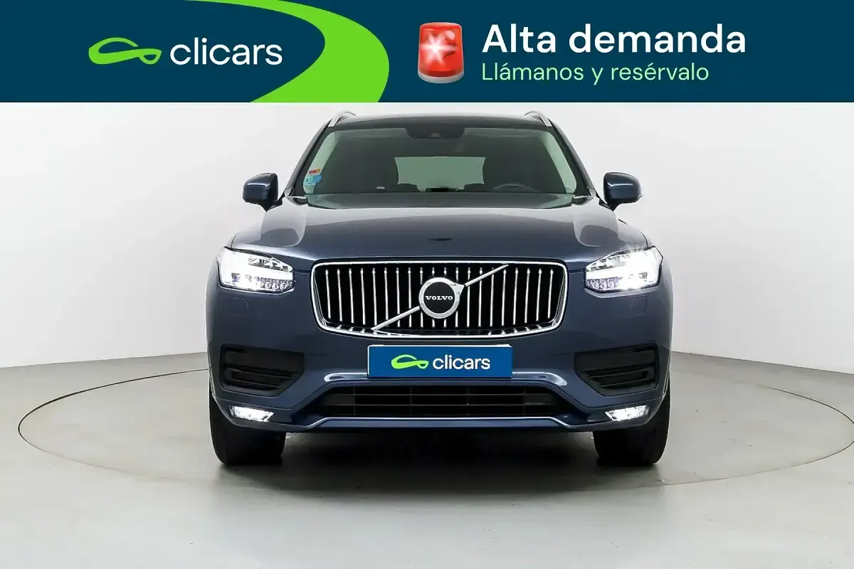 Käytetty Volvo XC90 Momentum 235 HP (172 kW) 2021 Sininen Katumaasturi