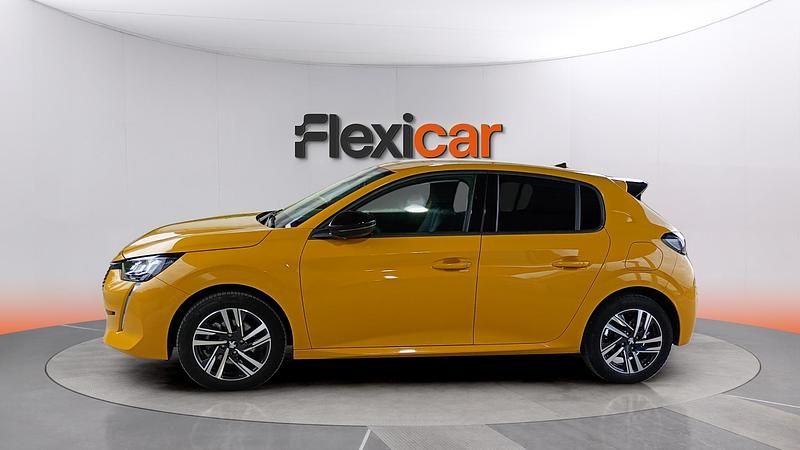 Usado Peugeot 208 Allure 131 CV (96 kW) 2022 Amarillo Utilitario