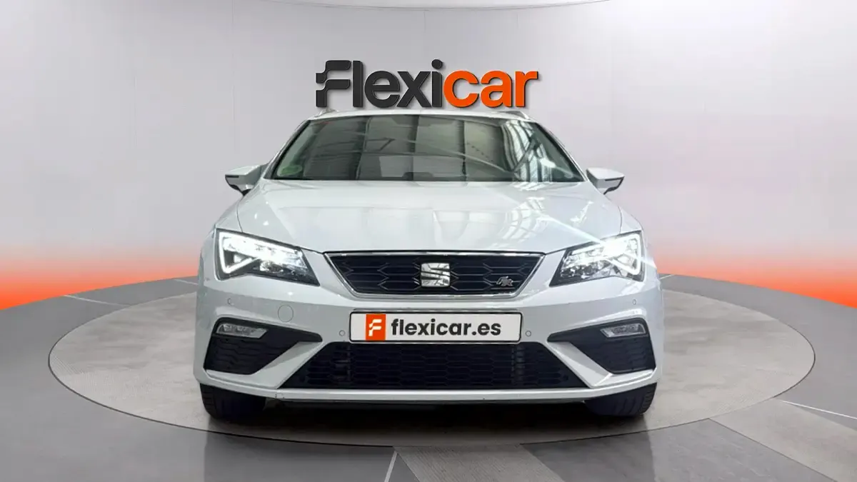 Usado Seat Leon ST FR 150 CV (110 kW) 2017 Blanco Familiar