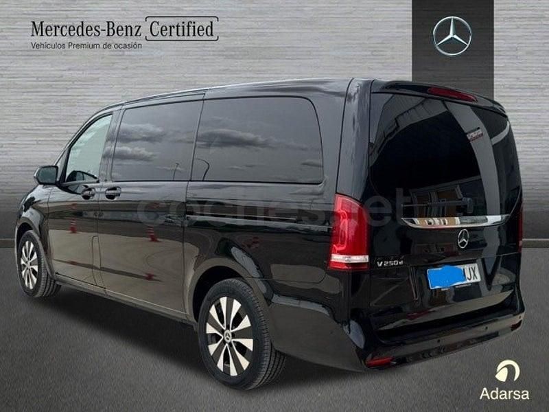 Usado Mercedes V250 Avantgarde 190 CV (139 kW) 2023 Negro Monovolumen