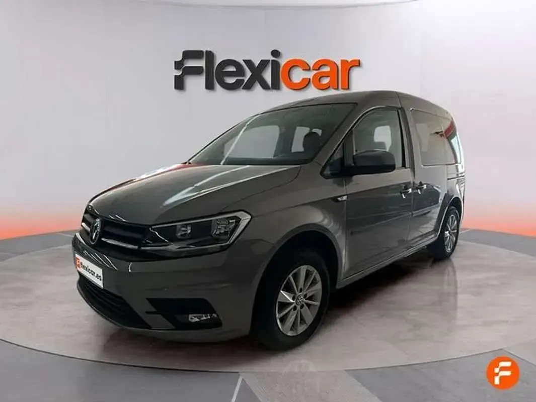 Usado VW Caddy Beach 102 CV (75 kW) 2018 Gris Monovolumen