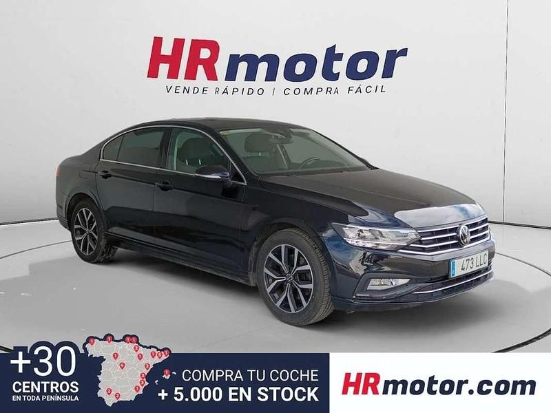 Negro Usado 2020 VW Passat Berlina | 14.990 € (Buen precio) - Imagen 1/4