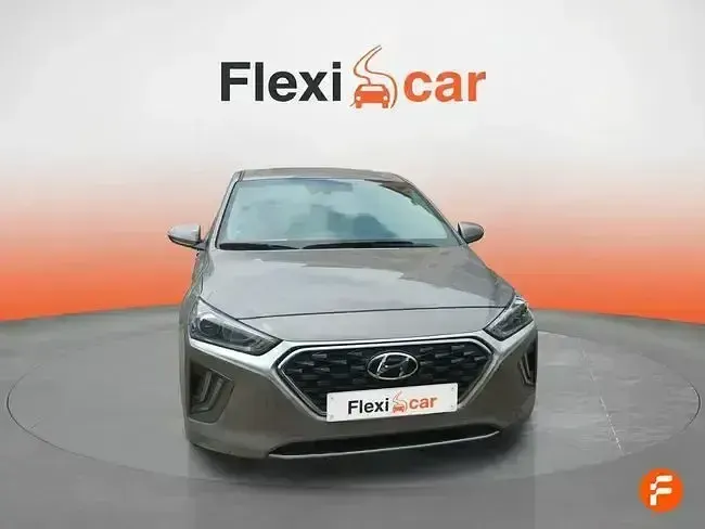 Usado Hyundai Ioniq 141 CV (103 kW) 2022 Beige Utilitario