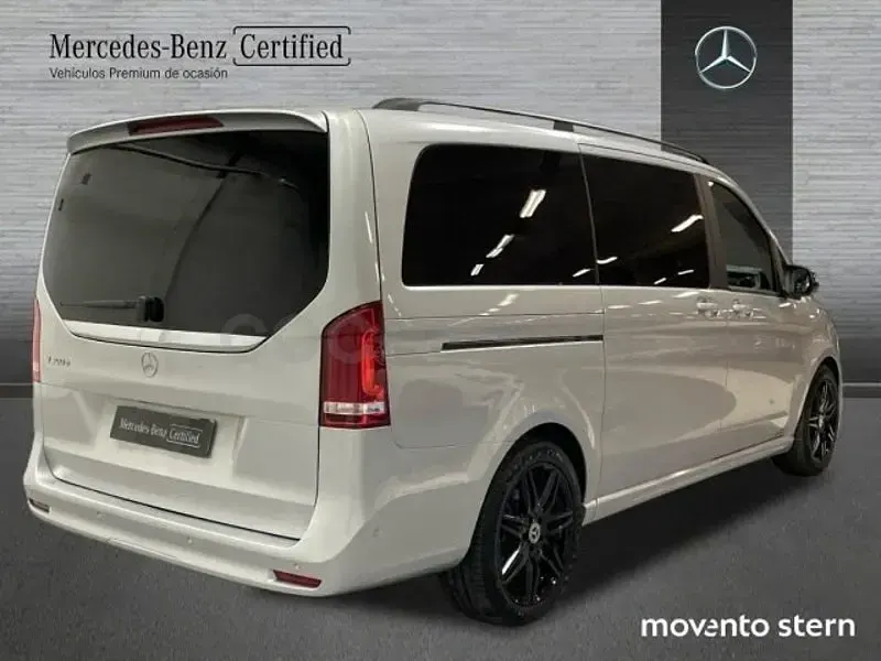 Nuevo Mercedes V300 Avantgarde 239 CV (175 kW) 2025 Gris / plata Monovolumen