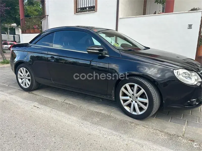 Usado VW Eos 140 CV (102 kW) 2009 Negro Descapotable