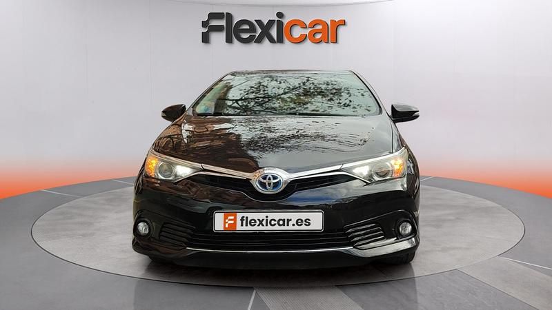 Usado Toyota Auris Hybrid Active 136 CV (100 kW) 2017 Negro Utilitario