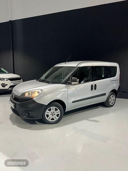 Usado Fiat Doblò Pop 2015 Plateado Monovolumen