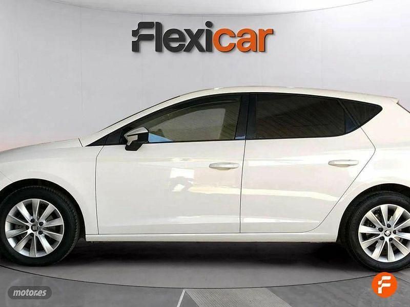 Usado Seat Leon Style 110 CV (80 kW) 2018 Blanco Utilitario