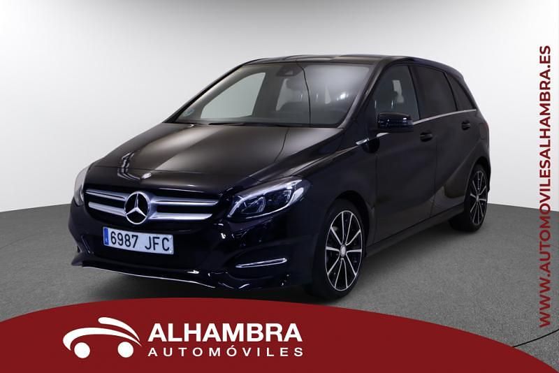 Usado Mercedes B200 AMG 136 CV (100 kW) 2015 Negro Monovolumen