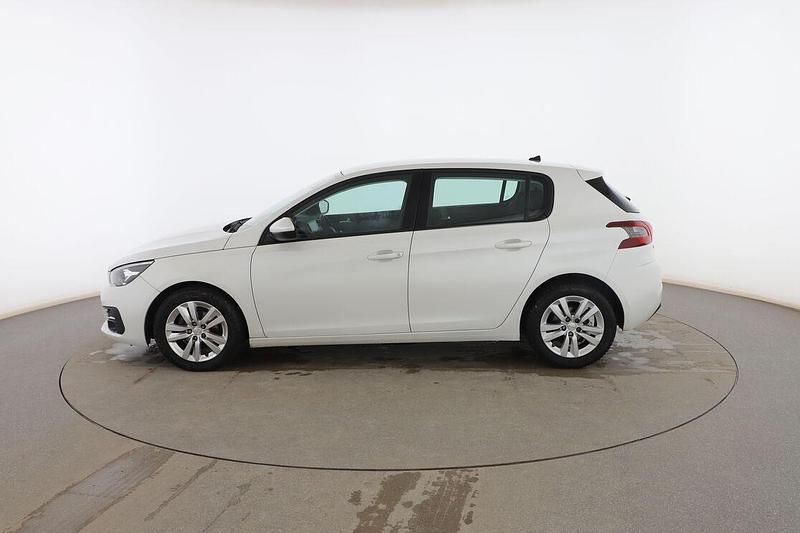 Usado Peugeot 308 Active 110 CV (80 kW) 2017 Blanco Utilitario