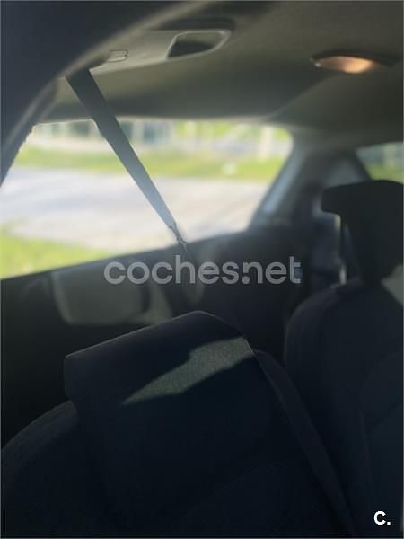 Usado Ford S-MAX Titanium 140 CV (102 kW) 2009 Gris / plata Monovolumen