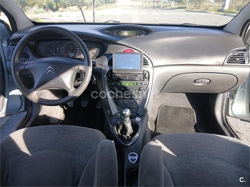 Usado Citroën C5 110 CV (80 kW) 2003 Azul Berlina