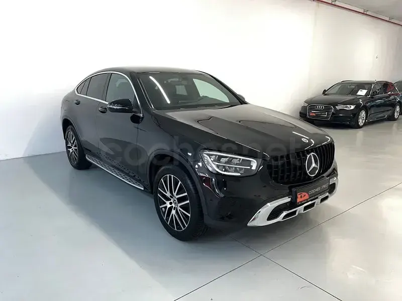 Usado Mercedes GLC300e 306 CV (225 kW) 2022 Negro SUV