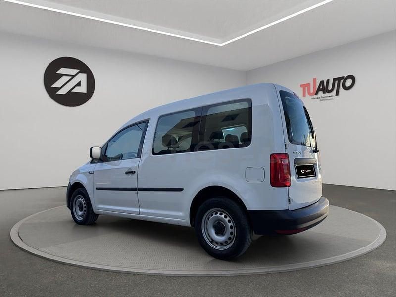 Usado VW Caddy 102 CV (75 kW) 2020 Blanco Monovolumen