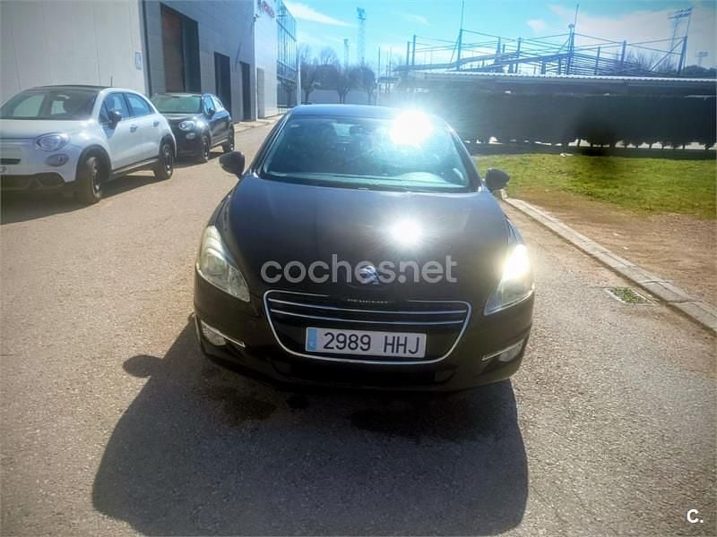 Usado Peugeot 508 Active 112 CV (82 kW) 2011 Negro Berlina