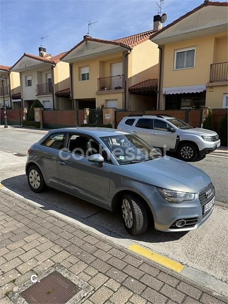 Usado Audi A1 Attraction 122 CV (89 kW) 2013 Azul Utilitario