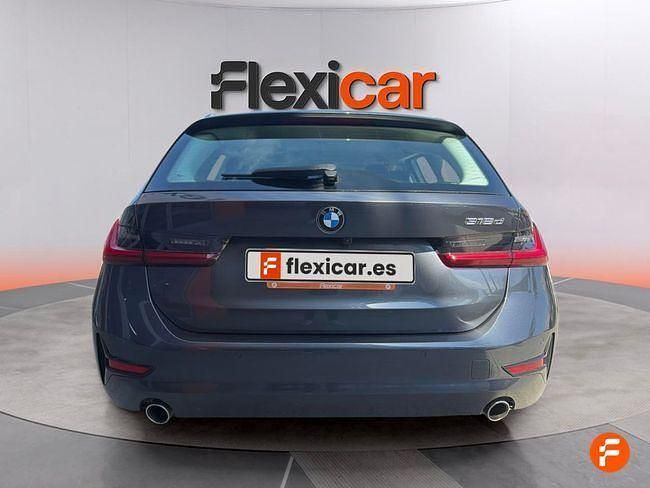 Usado BMW 320 184 CV (135 kW) 2022 Negro Familiar