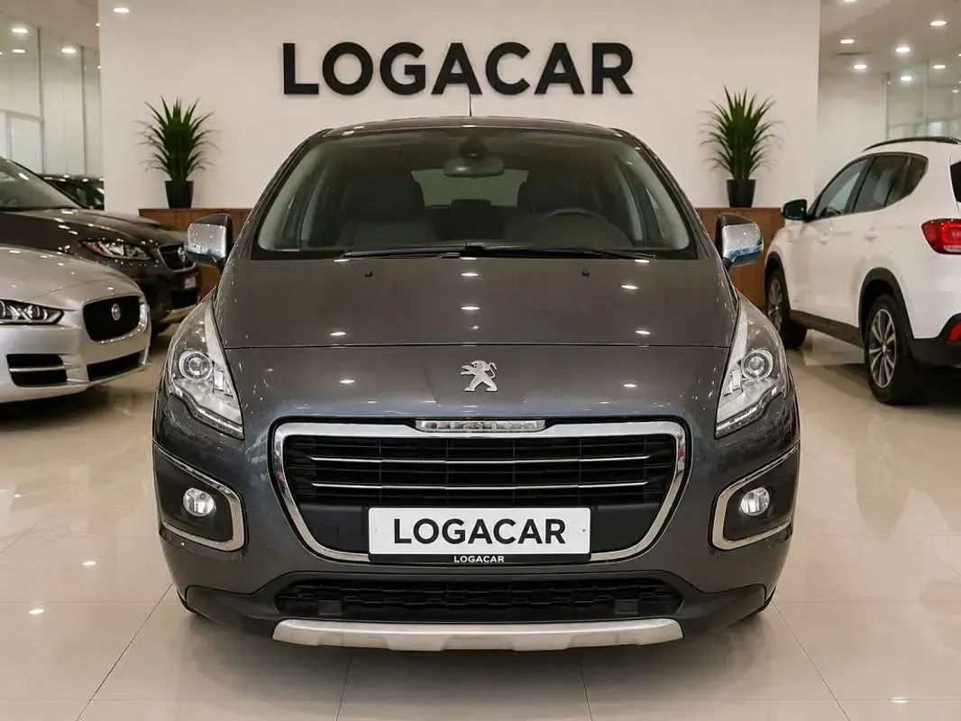 Usado Peugeot 3008 Allure 120 CV (88 kW) 2016 Gris Monovolumen