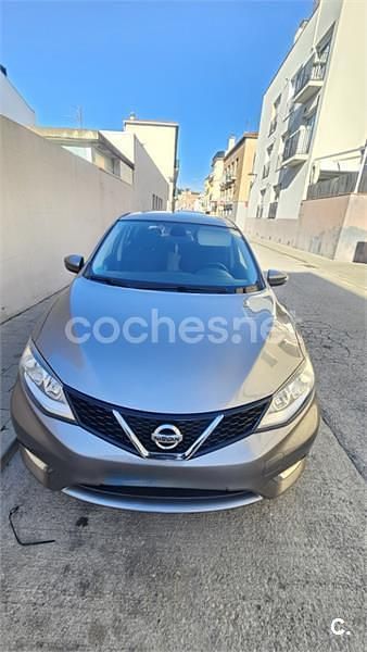 Usado Nissan Pulsar Acenta 110 CV (80 kW) 2018 Gris / plata Berlina