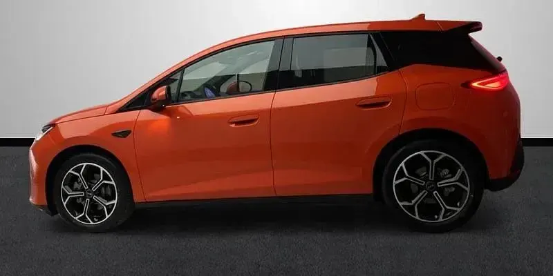 Nuevo BYD Dolphin Comfort 155 kW (212 CV) 2026 Naranja Utilitario
