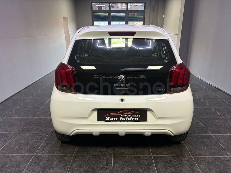 Usado Peugeot 108 Active 72 CV (52 kW) 2021 Blanco Berlina