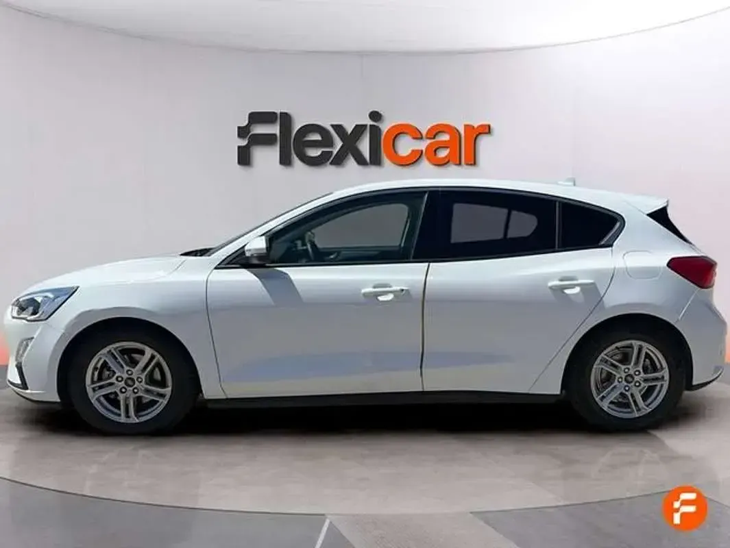 Usado Ford Focus Trend 101 CV (74 kW) 2018 Blanco Utilitario