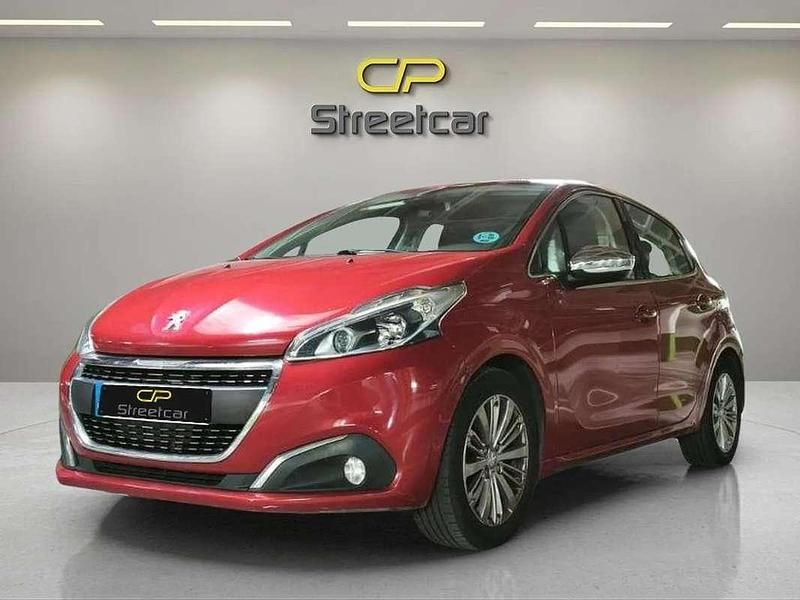 Rojo Usado 2017 Peugeot 208 Style Utilitario | 5450 € (Super precio) - Imagen 1/4