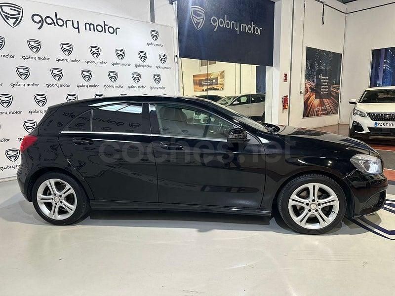 Usado Mercedes A200 Urban 136 CV (100 kW) 2014 Negro Berlina