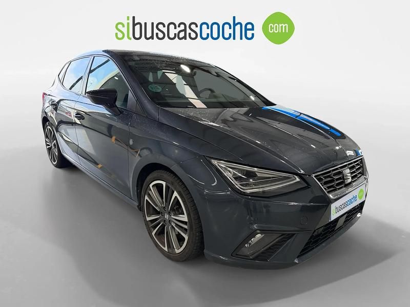 Gris/plata Usado 2024 Seat Ibiza FR | 21.990 € (Precio justo) - Imagen 1/4