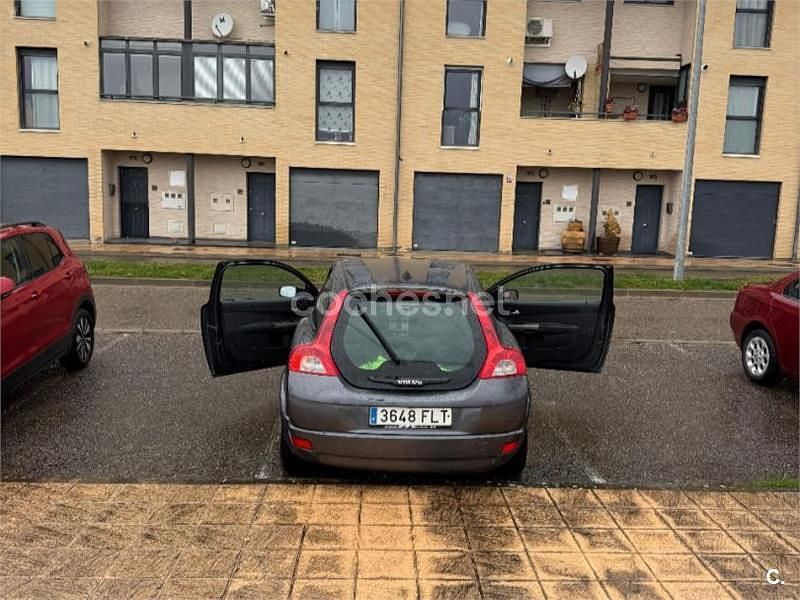 Usado Volvo C30 Summum 109 CV (80 kW) 2008 Gris / plata Utilitario