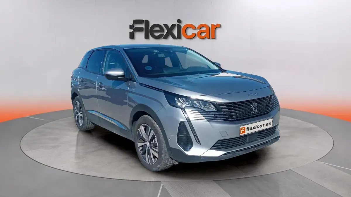 Usado Peugeot 3008 Allure 226 CV (166 kW) 2022 Gris SUV