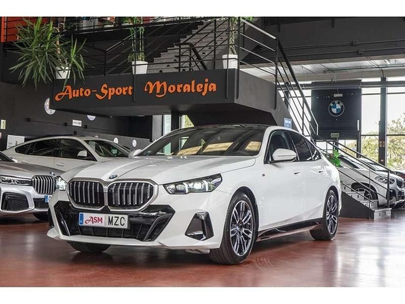 Blanco Usado 2025 BMW 520 Sport Line Berlina | 52.900 € (Caro) - Imagen 1/4