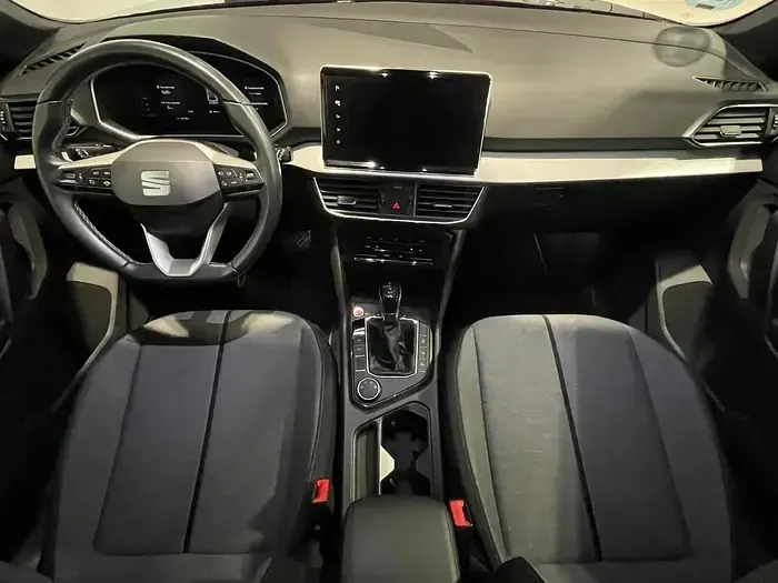 Usado Seat Tarraco Style 150 CV (110 kW) 2022 Gris SUV