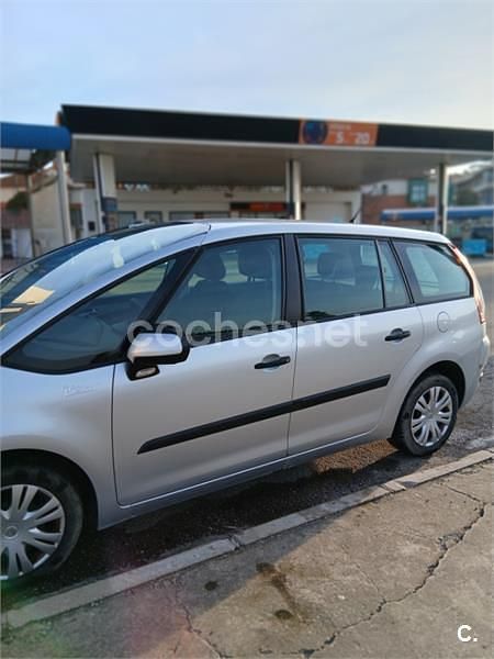 Usado Citroën C4 Picasso Seduction 120 CV (88 kW) 2011 Gris / plata Monovolumen
