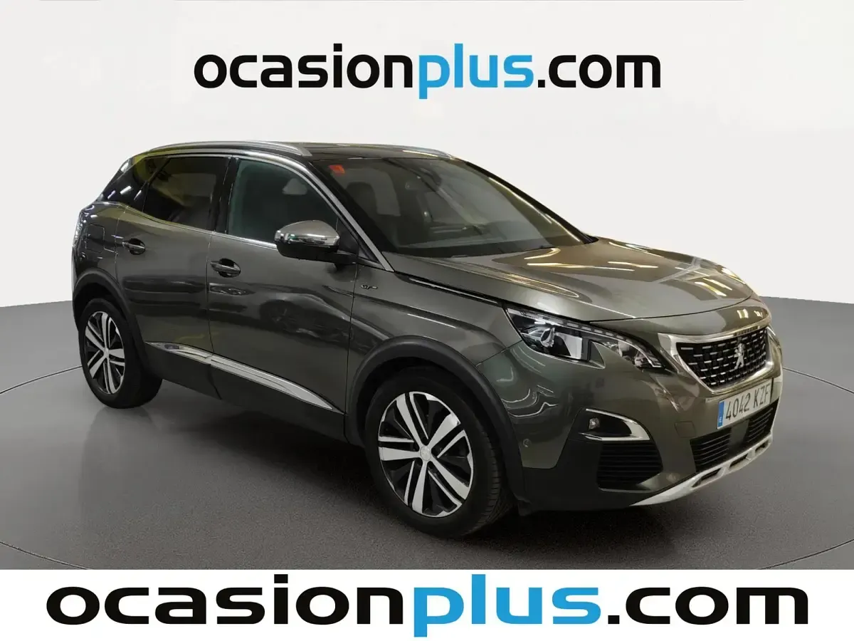 Usado Peugeot 3008 GT 181 CV (133 kW) 2019 Gris SUV