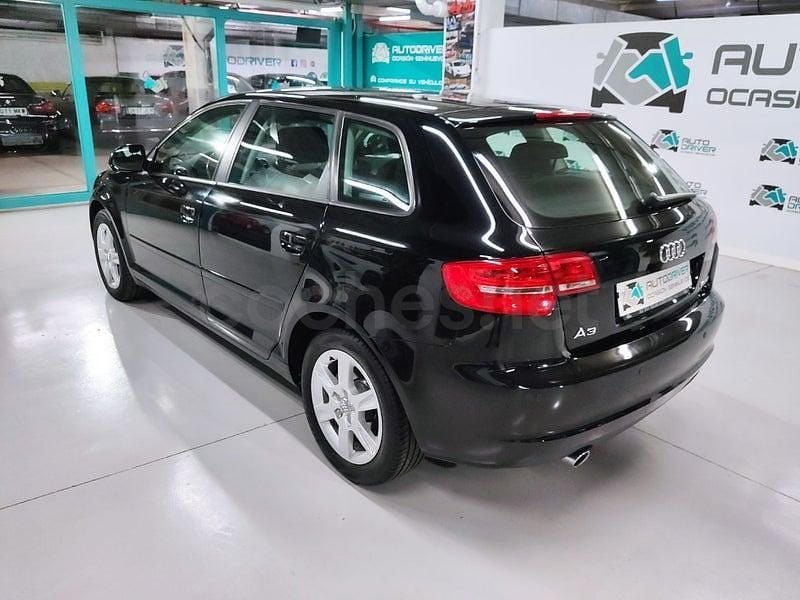 Usado Audi A3 Ambition 105 CV (77 kW) 2010 Negro Berlina