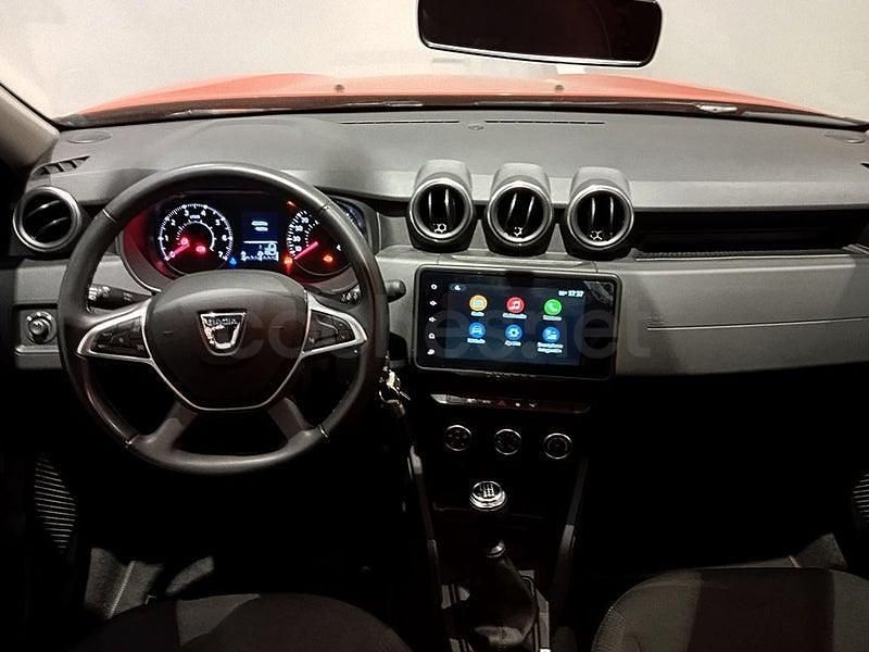 Usado Dacia Duster Comfort 115 CV (84 kW) 2022 Naranja SUV
