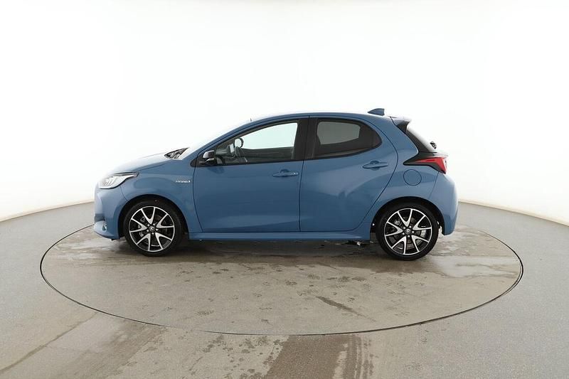 Usado Toyota Yaris Hybrid Style 116 CV (85 kW) 2020 Azul Berlina