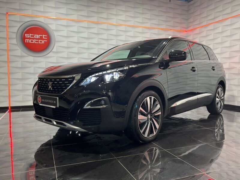 Negro Usado 2020 Peugeot 5008 GT Monovolumen | 33.500 € - Imagen 1/4