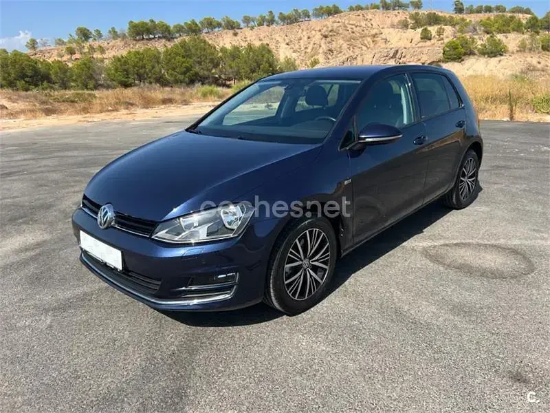 Usado VW Golf VII Edition 110 CV (80 kW) 2016 Azul Berlina