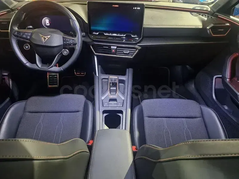Usado Cupra Leon 150 CV (110 kW) 2025 Negro Familiar