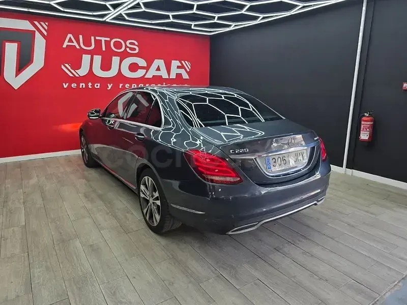 Usado Mercedes C220 Avantgarde 170 CV (125 kW) 2015 Azul Berlina