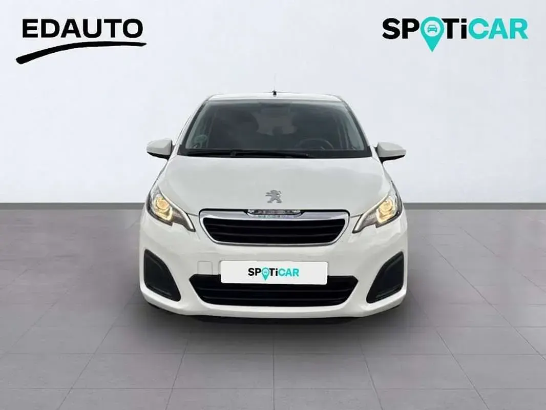 Usado Peugeot 108 Active 72 CV (52 kW) 2021 Blanco Utilitario
