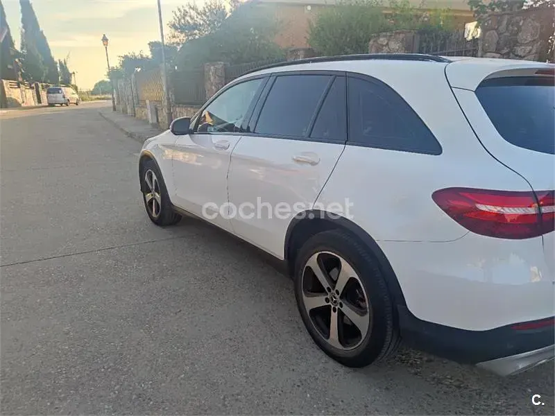 Usado Mercedes GLC220 170 CV (125 kW) 2016 Blanco SUV